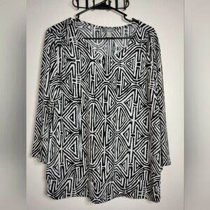 Chico's Travelers (Size 2/L/12) White & Black Geometric Pattern 3/4 Sleeve Top